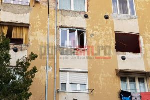 Experţi, după explozia din Satu Mare: Structura de rezistenţă a blocului nu a fost afectată