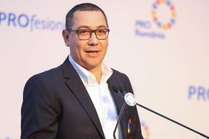 Victor Ponta îşi petrece noaptea la Peştera. Joi, filiale ProRomânia din 5 judeţe se întâlnesc la Târgovişte