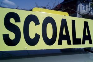 Vrei să faci şcoala de şoferi? Ai acum posibilitatea să întâlneşti instructorul pe care îl doreşti