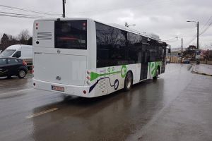 Trei oferte depuse pentru achiziţia a 25 de autobuze electrice mari, care să intre în parcul ...