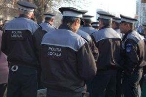 Dobre îşi plăteşte şefii de Poliţie Locală mai bine decât un general de armată! 12.500 de lei net, plus sporuri