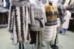 Timişorenii sunt aşteptaţi cu braţele deschise de expozanţii prezenţi la Salonul Industriei Uşoare