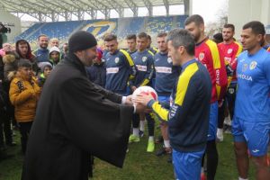 Mesajul preotului pentru fotbaliştii Petrolului