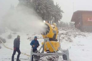 Zăpadă artificială, în Postăvarul