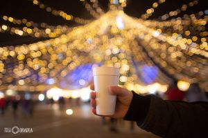 Punch cu... pălincă, la Târgul de Crăciun din Oradea. Află programul complet al festivalului!