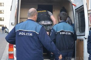 Dus la închisoare: Un tânăr din Oradea a fost prins că vindea facturi emise pe firmele fratelui său