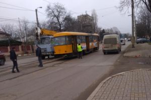 FOTO Încă un tramvai cu probleme, în zona industrială. Este al doilea pe ziua de azi