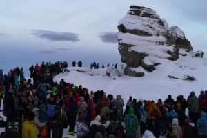 BUCEGI: Ziua Sfinxului adună anual sute de turişti