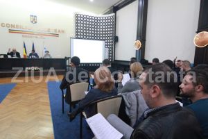 Consiliul Local Constanta, camp de razboi. Vrajba dintre consilierii puterii si cei ai opozitiei si dintre primarul Fagadau si locuitorii din Faleza Nord - aplicarea unei sentinte judecatoresti definitive!