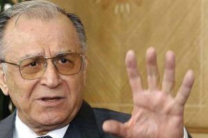 După 30 de ani, azi începe judecata în dosarul Revoluţiei: Ion Iliescu şi Gelu Voican Voiculescu ajung în faţa instanţei. 5.000 de victime chemate pentru a depune mărturie