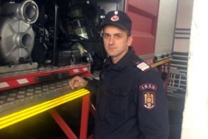 O fetiţă de 2 ani a fost salvată de un pompier bihorean. Micuţa nu respira