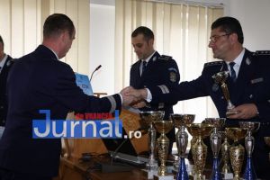 FOTO: 18 poliţişti de la IPJ Vrancea, avansaţi în grad înainte de termen