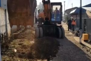 Lacu Dulce, contract semnat “in noroi” /  1 Decembrie ne prinde cu multe strazi nefinalizate