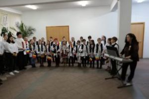Activitati dedicate zilei de 1 Decembrie, la Scoala Gimnaziala nr. 18 Baia Mare (FOTO)