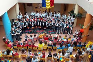 Ziua Bucovinei, sărbătorită la Grădiniţa şi Școala Primară „Sfântul Ioan cel Nou de ...