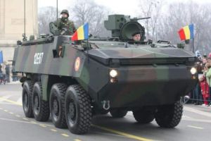 Transportorul blindat Piranha III C, vedeta paradei militare de la Alba Iulia