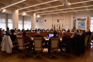 Iarna 2019-2020: Consilierii judeteni au discutat despre asigurarea conditiilor de circulatie pe reteaua de drumuri de interes judetean