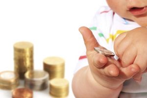Alocaţiile pentru copii, majorate din nou de anul viitor