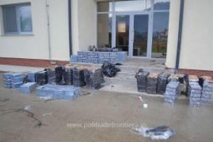 Contrabanda la frontiera. Politistii de la ITPF Sighetu Marmatiei au capturat 25.000 pachete cu tigari de provenienta ucraineana