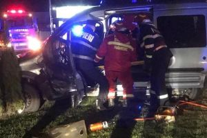 ACUM: (FOTO) Al doilea accident grav pe centură, în mai puţin de 30 de minute. Două persoane au fost rănite