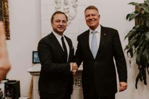 Omul care ”ne-a dat preşedintele”, şeful de campanie al preşedintelui Klaus Iohannis şi-a început cariera politică în PNL Alba