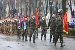 Trasee STPT deviate de Ziua Naţională şi trafic închis pe cinci străzi, pentru parada militară
