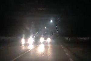 VIDEO Un şofer din Botoşani a văzut moartea cu ochii, în timp ce se afla la volan. Clipul care îţi taie răsuflarea