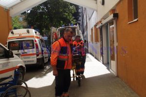 Botoşăneancă trimisă în stare gravă la Iaşi, după ce a cinstit mai multe pahare