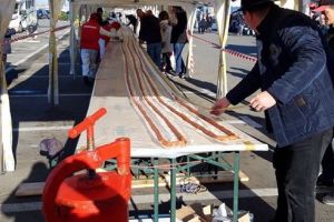 Cel mai lung mititel din lume preparat în Ardeal!