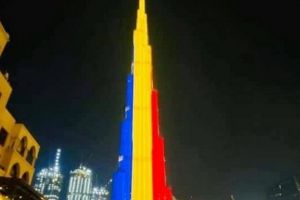 FOTO: Cea mai înaltă clădire-turn din lume, iluminată în culorile steagului României!