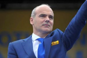 De Ziua Naţională a României, Rareş Bogdan, reiterează o promisiune a PNL legată de pensiile speciale: „Le vom tăia”