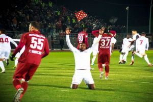 VIDEO – Remiză pentru FC Hermannstadt cu CFR Cluj în primul meci jucat în nocturnă pe Municipal