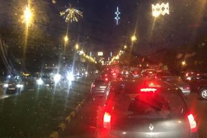 Accident mortal pe Bulevardul Dacia din Oradea. O femeie a traversat prin loc nepermis şi fără să se asigure (VIDEO)