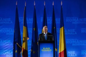 Preşedintele Klaus Iohannis le-a sugerat liberalilor, în şedinţa PNL, să meargă pe „cont propriu” la alegerile locale