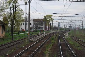 Un bărbat din Alba a murit electrocutat în timp ce monta fibra optică în staţia CFR