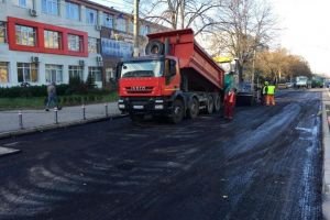  Constanta: Continua lucrarile de amenajare a scuarului la trecerea de pietoni din zona Școlii Gimnaziale Spectrum (galerie foto)