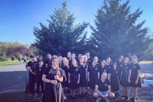 Copii de la două şcoli din Timişoara vor să cânte la concertul de Crăciun de la Bucureşti. Au nevoie de sprijin