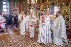 Comunitatea elena din Tulcea a primit vizita Mitropolitului Iacov de Mytilene (galerie foto)