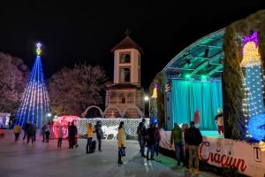 TÂRGOVIȘTE: Orăşelul lui Moş Crăciun vă aşteaptă în Piaţa Mihai Viteazul şi în scuarul primăriei