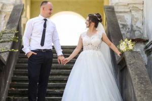 Copilul secret: Asistentă medicală anchetată după ce a născut pe ascuns la Maternitatea Oradea şi a abandonat copilul pe o pubelă