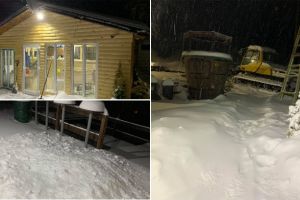 FOTO, VIDEO. Atmosferă de basm la Arieşeni: A nins toată noaptea, iar neaua a acoperit toată suflarea