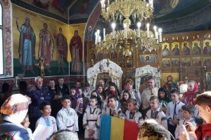 Manifestări dedicate Zilei Naţionale a României în parohia Leucuşeşti