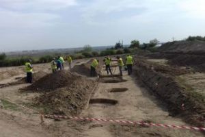 Aventura “excavatoarelor cu barba” / Detalii nestiute despre lipovenii din Braila