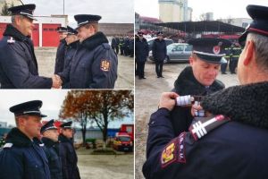 FOTO: De Ziua Naţională, trei pompieri au fost avansaţi în grad înainte de termen, la ISU Alba