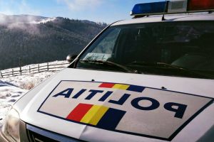 Au furat un laptop din casa unui gălăţean, dar au fost prinşi de oamenii legii