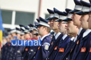 Cadou de sărbători pentru poliţiştii din Vrancea: au 33 de colegi noi