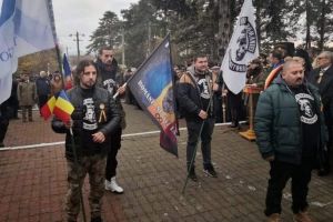 “Jertfa voastră ne obligă” a fost mesajul afişat de Neamunit Târgovişte de Ziua Naţională a României.