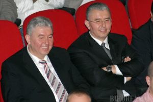 Fraţii Micula au pus sechestru pe acţiunile Nuclearelectrica, una dintre cele mai profitabile companii din domeniul energiei