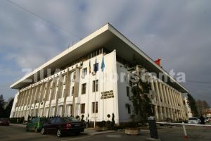 Un nou prag valoric sub care autoritatile pot achizitiona fara licitatii produse, servicii sau lucrari. Se elimina si criteriul pretul cel mai scazut