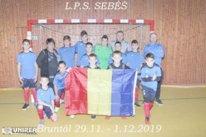 FOTO: LPS Sebeş, locul opt la turneul internaţional de la Bruntal (Cehia) | Gabriel Cristea – golgheterul competiţiei